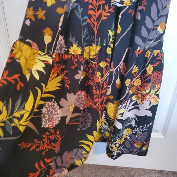 Gorgeous brand new with tag Downeast dress. - Picture 2 of 3